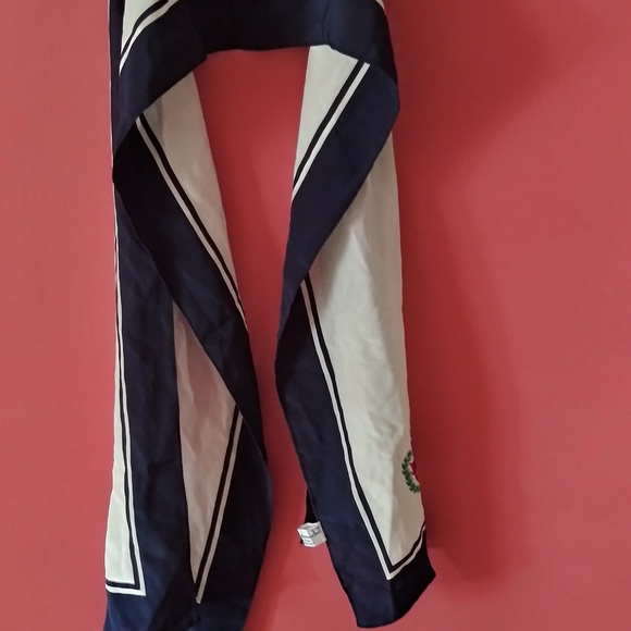 Unclaimeddrycleanering Top 10% Seller - Picture 14 of 16